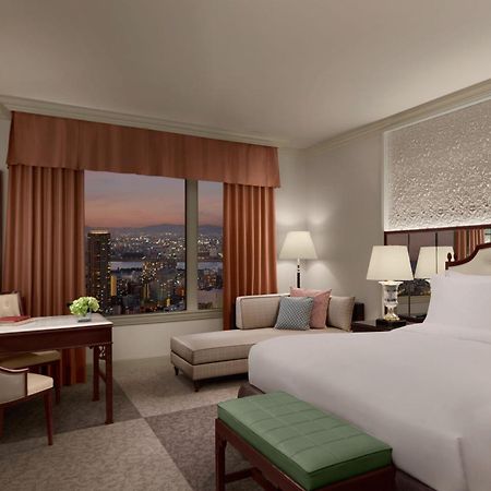 The Ritz-Carlton Osaka Hotel Exterior foto