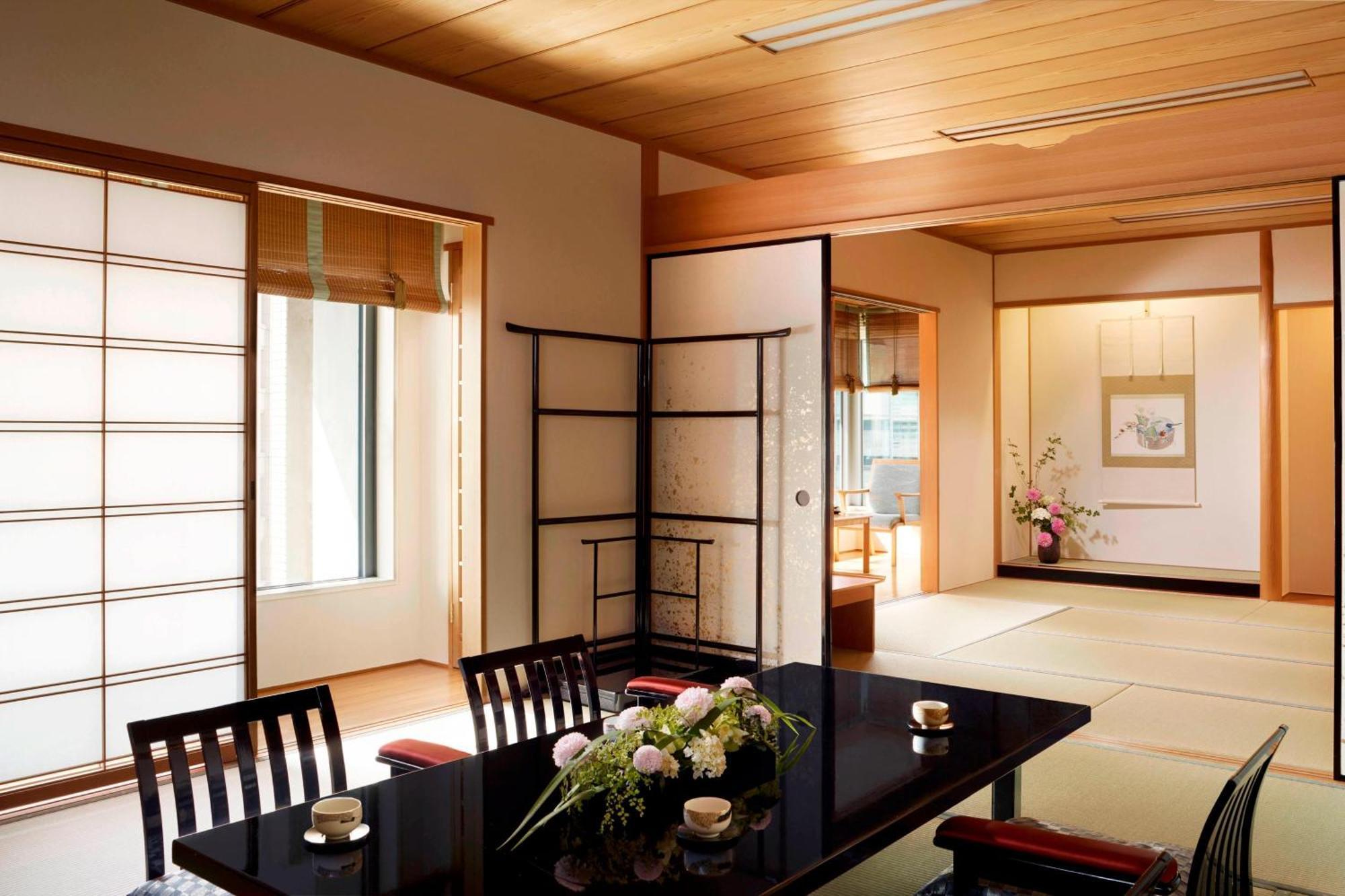 The Ritz-Carlton Osaka Hotel Exterior foto
