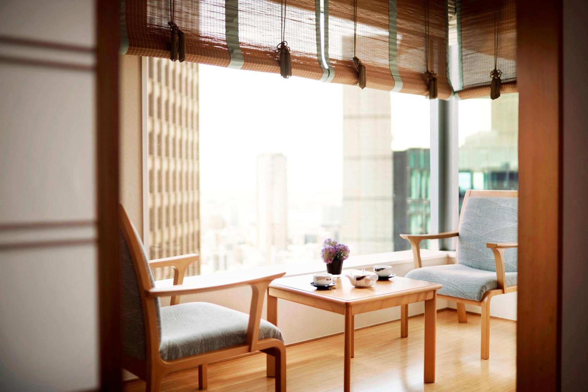 The Ritz-Carlton Osaka Hotel Exterior foto