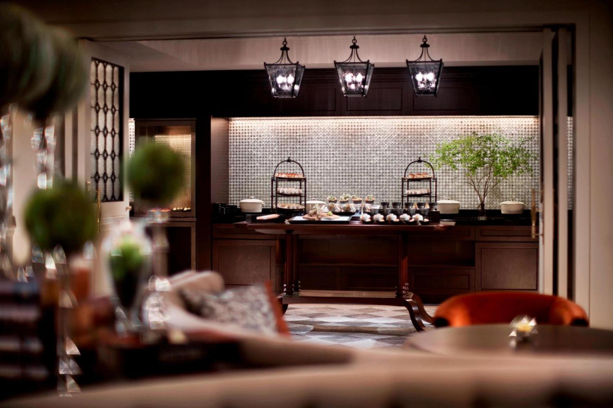 The Ritz-Carlton Osaka Hotel Exterior foto