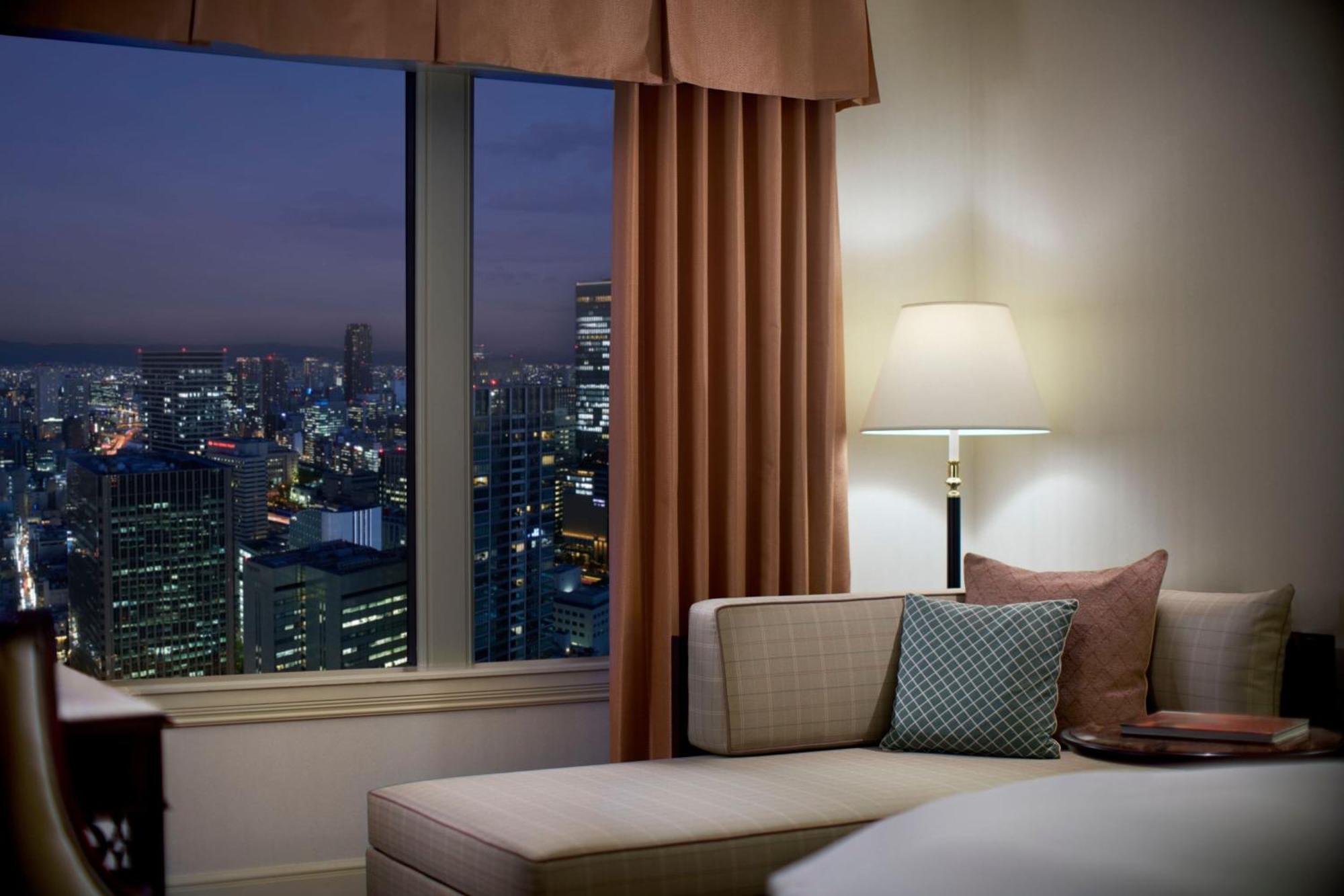 The Ritz-Carlton Osaka Hotel Exterior foto