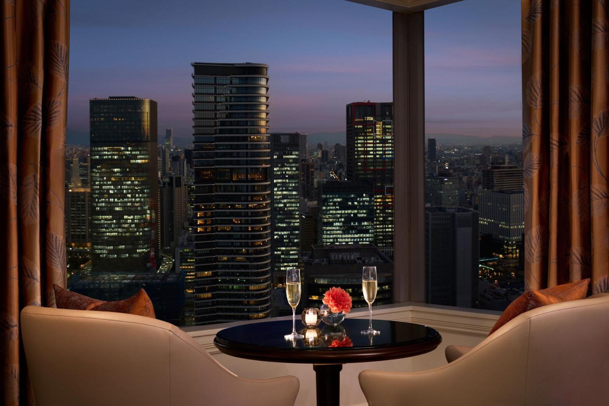 The Ritz-Carlton Osaka Hotel Exterior foto